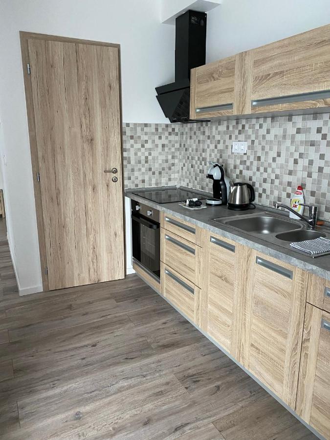 Paskom Apartmanhaz Nyergesujfalu Exterior foto