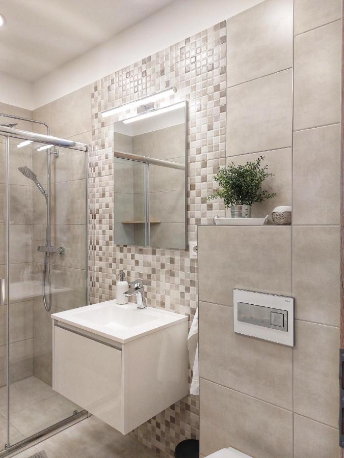 Paskom Apartmanhaz Nyergesujfalu Exterior foto